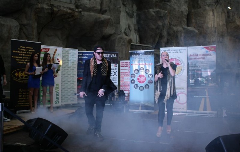 What's Up s-a pus ÎN GENUNCHI în faţa VIITOAREI SOŢII! | FOTO
