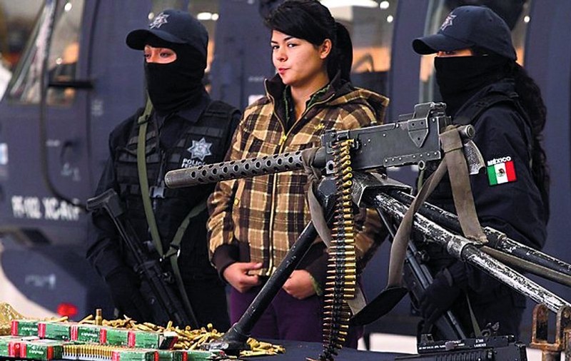 La doar 20 de ani, e traficantă de arme