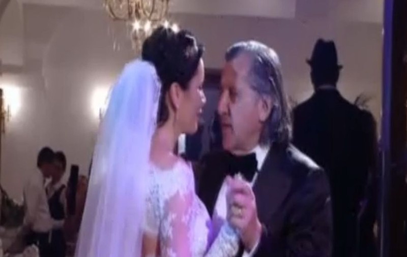 ILIE NĂSTASE şi BRIGITTE SFĂT au avut un VALS AL MIRILOR INEDIT! Uite cum au dat-o pe O POPULARĂ lentă, COMPUSĂ special pentru ei!