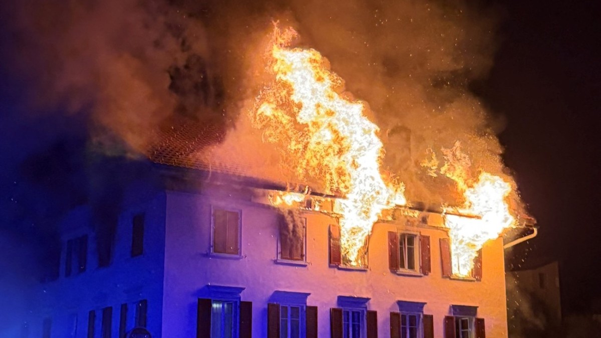 Doi români au murit în urma incendiului din Elveția de săptămâna trecută, anunță MAE