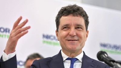 Nicușor Dan și-a inaugurat sediul de campanie pentru alegerile prezidențiale în Hotelul Cișmigiu