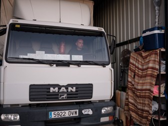 Sorin scoate camionul din garaj, Palos de la Frontera