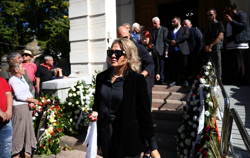 Mirela Vaida și Vasile Muraru, printre actorii care au fost la înmormântarea lui Alexandru Arșinel: „El a fost mai mult decât un prieten, a fost un model”