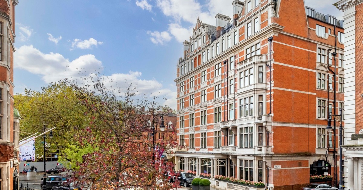 clădirea concept Mayfair 1
