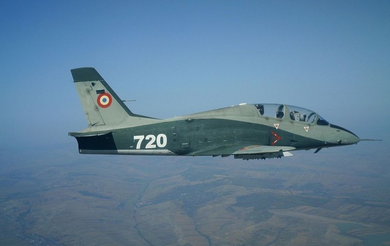 Fabrica de Avioane Craiova ar putea livra Armatei Române nouă aparate IAR 99 modernizate, până la sfârşitul anului