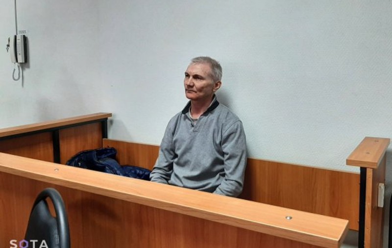 Câți ani de închisoare a primit tatăl Mașei, eleva rusă de 12 ani care a făcut la școală un desen împotriva războiului. Bărbatul a fugit înainte de verdict