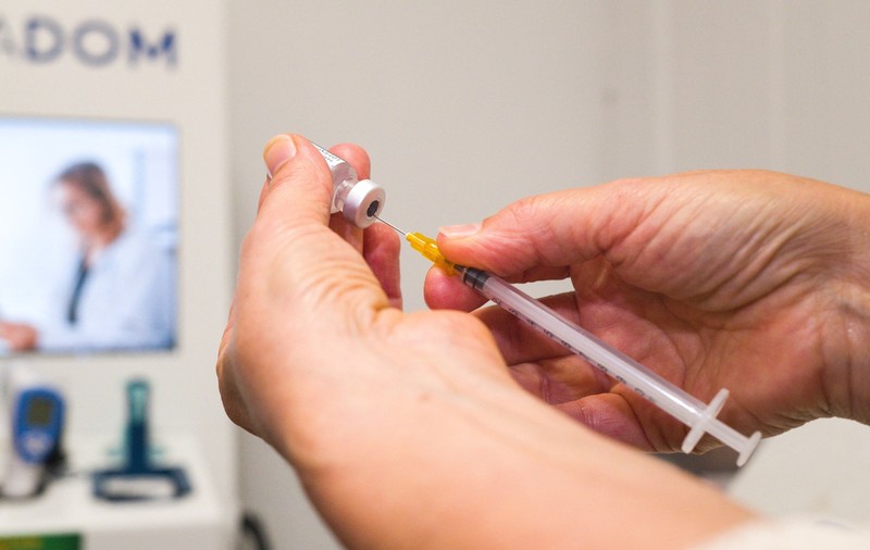 Eficiența vaccinurilor COVID-19: un deces evitat la 5.400 de doze, 14,8 milioane de ani de viață au fost salvați, arată un studiu al Universității Stanford