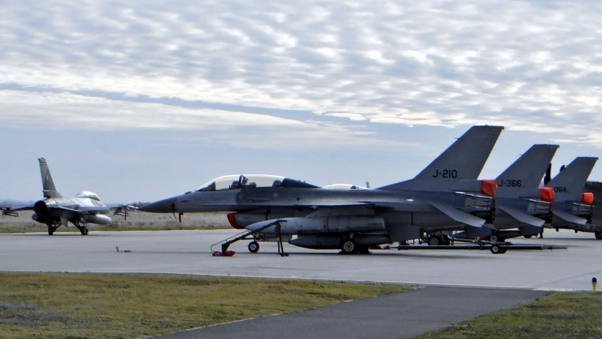Avioane F-16 la baza aeriană Fetești Foto: Profimedia