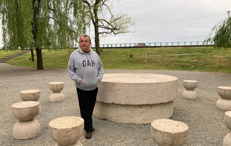 Un pensionar din Dâmbovița, student bursier la 41 de ani după ce a dat Bac-ul. „Mă apuc după și de master”