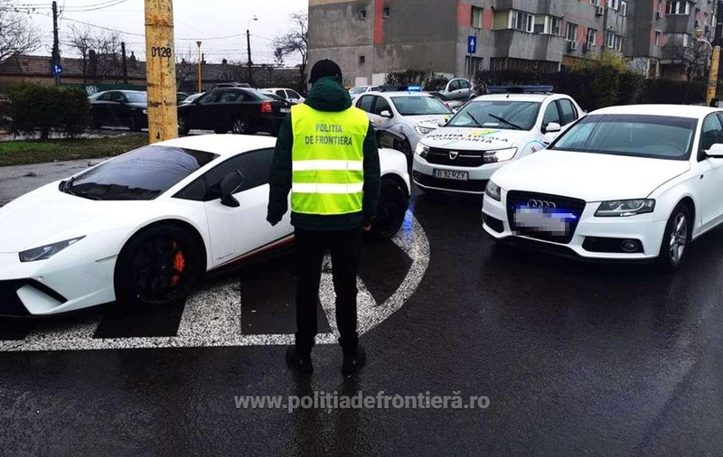Bolid de lux de 200.000 de euro confiscat de pe stradă, în Constanța. Mașina, înmatriculată în România, fusese furată