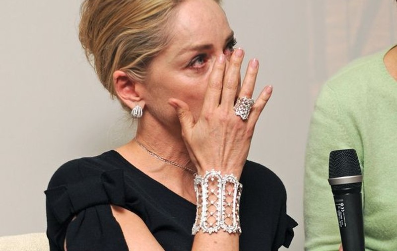 Incredibil! Sharon Stone, amenințată cu moartea pentru că face acte de caritate