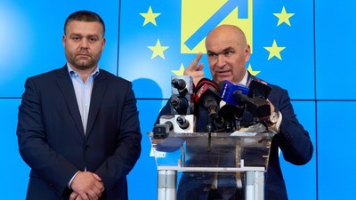 Ciprian Ciucu (stânga) și premierul Ilie Bolojan, care este și președintele PNL