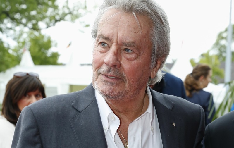 Alain Delon, INTERNAT ŞI OPERAT DE URGENŢĂ! Uite ce a păţit marele actor