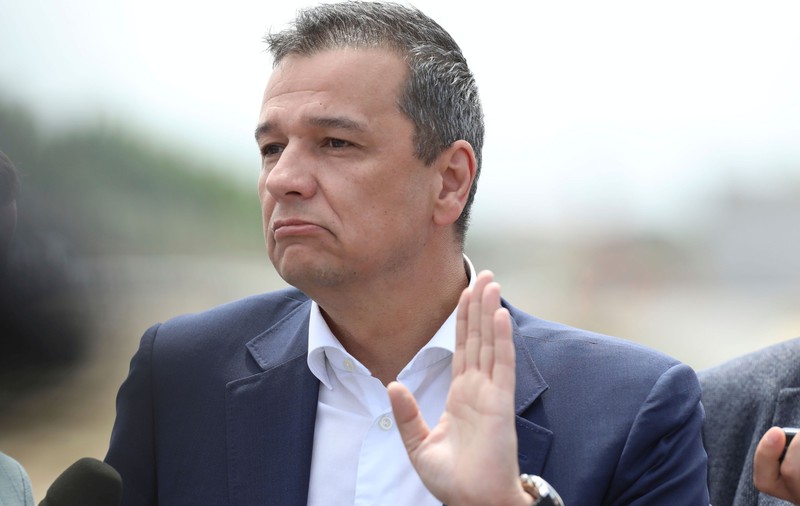 Sorin Grindeanu ia în continuare în calcul ca PSD să nu intre la guvernare: „Nu ne obligă nimeni să nu votăm un guvern minoritar”