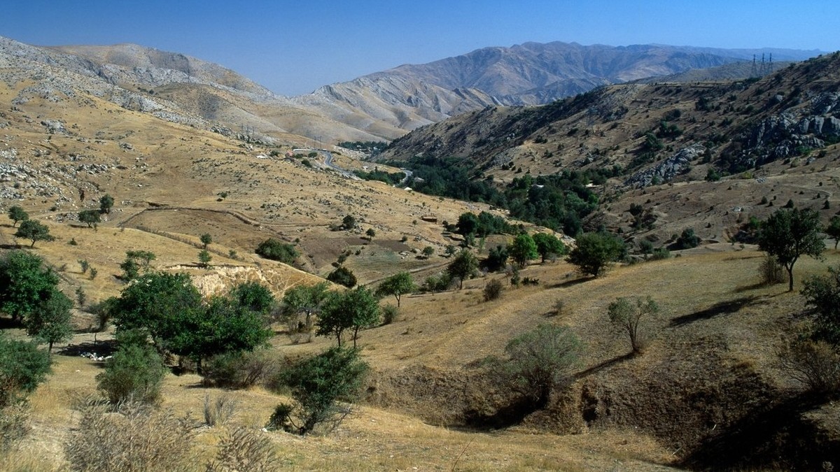 Adăpost rupestru vechi de 150.000 de ani descoperit în Tadjikistan Sursă:Profimedia
