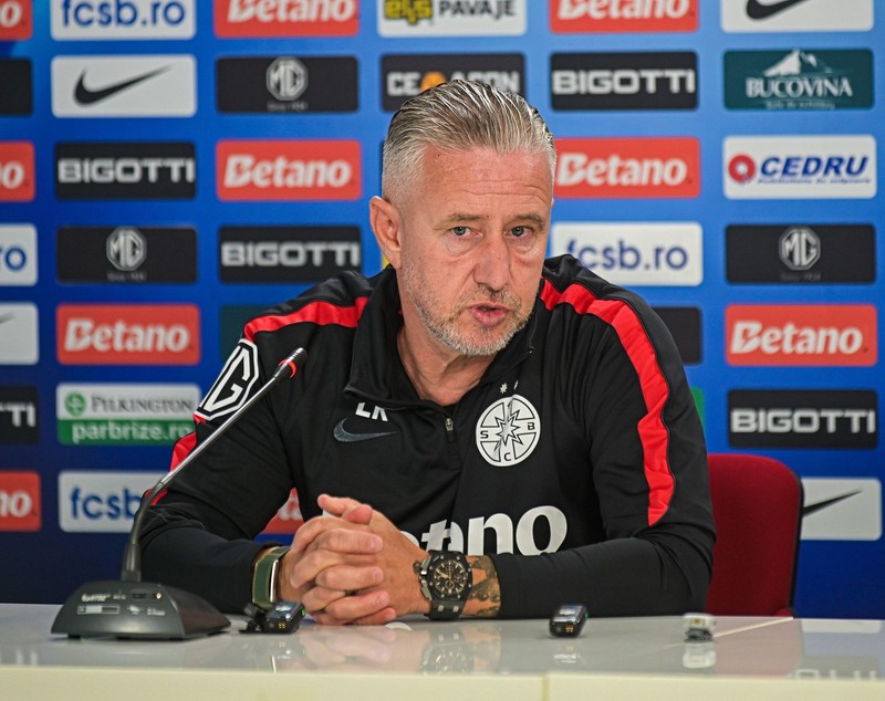 Laurențiu Reghecampf la prezentarea de la FCSB