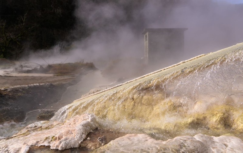 Un zăcământ natural descoperit în Canada ar putea fi combustibilul viitorului. Poate alimenta 400 de gospodării pe an și dă 4,7 milioane kWh energie