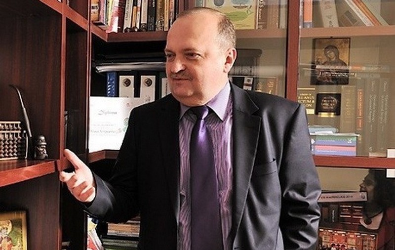 Rectoratul unde profesorii au restanțe la corectitudine