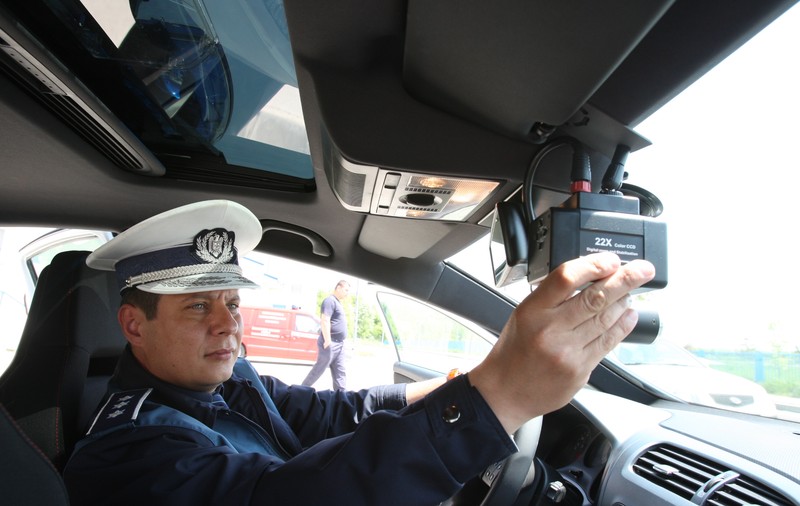 Atenţie şoferi! ”Spioni” electronici verifică în trafic rovigneta