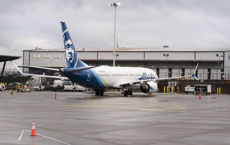 Pasagerii unui avion Alaska Airlines au fost anunțați de FBI că ar putea să fie victimele unei infracțiuni