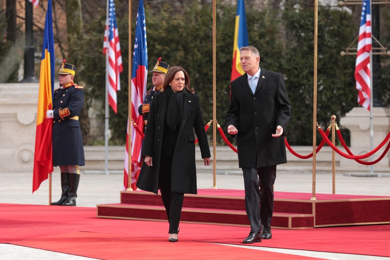Pe 11 martie, Klaus Iohannis a întâmpinat-o pe Kamala Harris, vicepreședintele american | Foto: Vlad Chirea / Libertatea