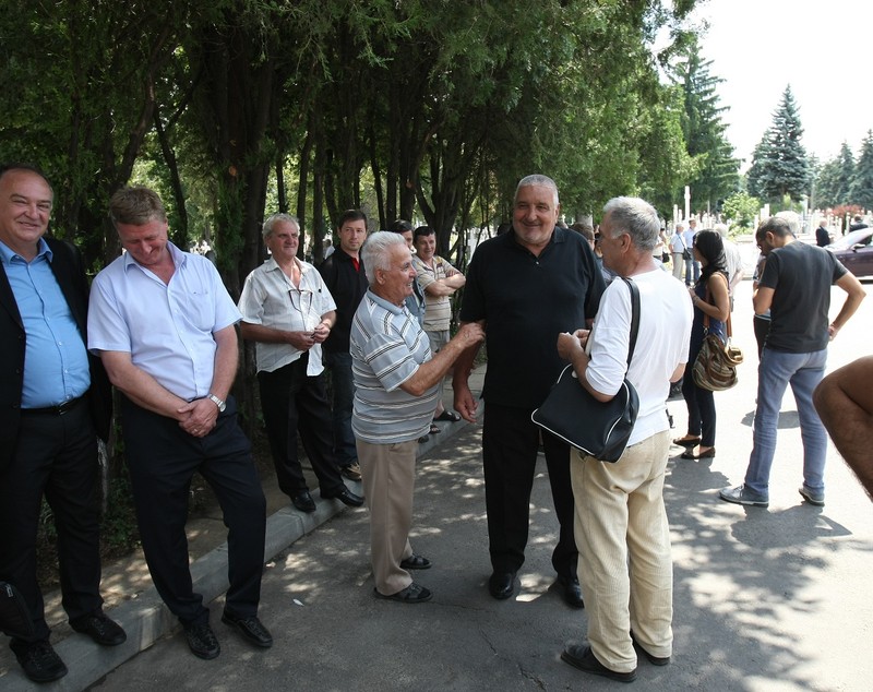 ”Profesorul” Niculescu, înmormântat cu onoruri militare / FOTO