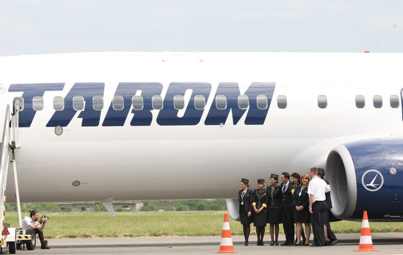 Mai multe curse Tarom neperformante, anulate. "Unele avioane zburau cu 10 pasageri la bord"