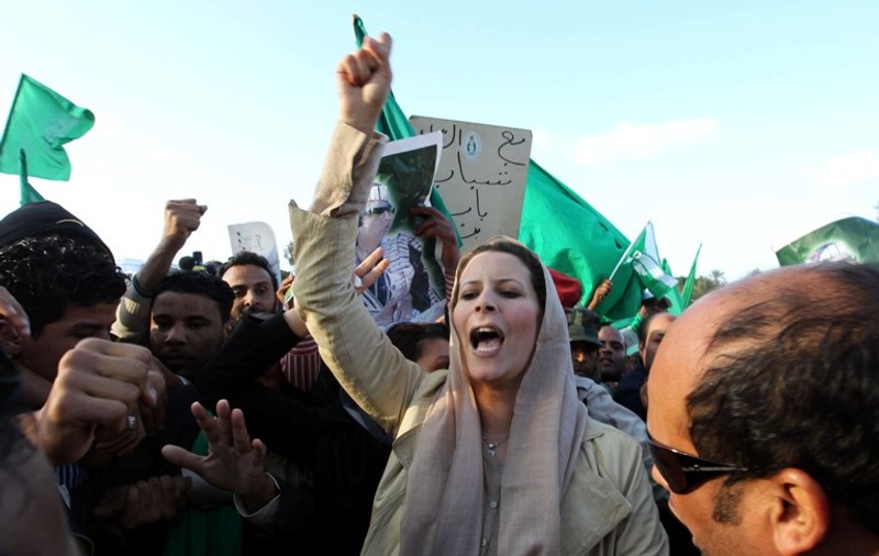 Aisha Gaddafi, internată în spital după ce-a văzut imaginile cu tatăl său 