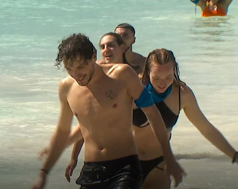 Doi concurenți de la „Survivor România”, nevoiți să își părăsească echipele. „Jorge și Răzvan, ați ieșit în afara triburilor”