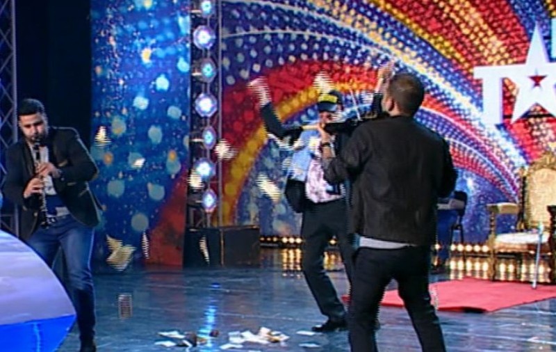 ROMÂNII AU TALENT | Apariţie-ŞOC! Nelson Mondialu A ARUNCAT CU BANII pe scenă şi a dat o PETRECERE de MANELIŞTI în direct