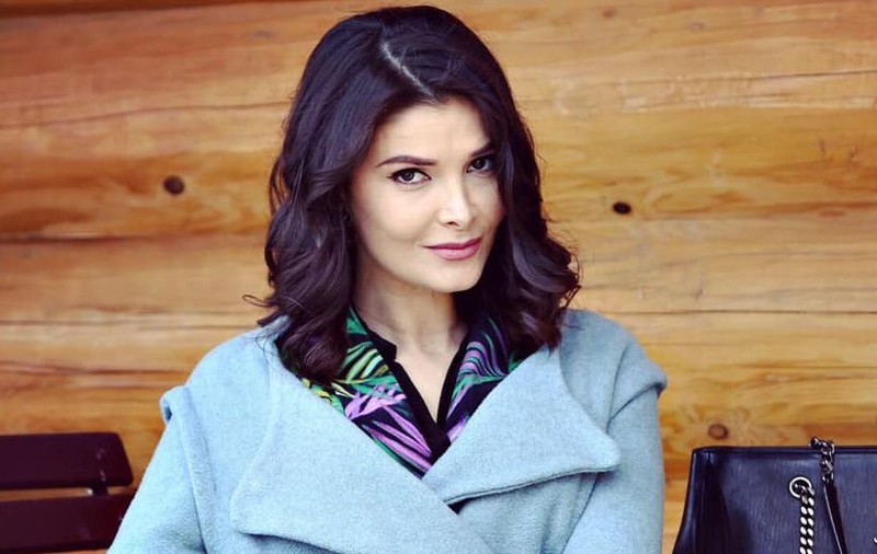 Alina Pușcaș s-a accidentat pe platourile de la Te cunosc de undeva! Prezentatoarea TV a ajuns la spital