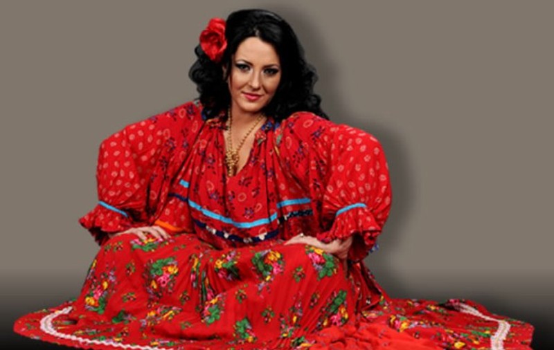 Cântăreaţa Angela Rusu, SURPRIZĂ NEPLĂCUTĂ de 8 Martie: a fost JEFUITĂ de hoţi!