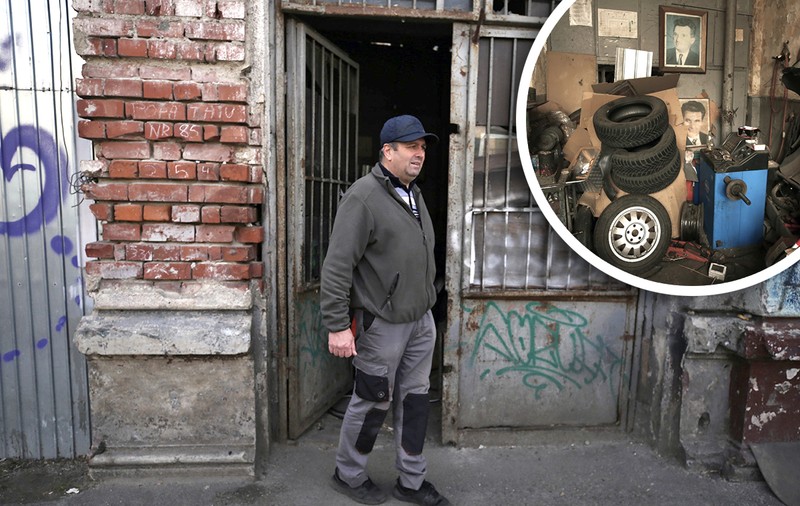 L-am găsit pe nea Fane, cel mai vechi vulcanizator din București. „Fac asta din 1983. Câștigam și 11.000 de lei pe lună. Acum mai am doi, trei clienți fideli”