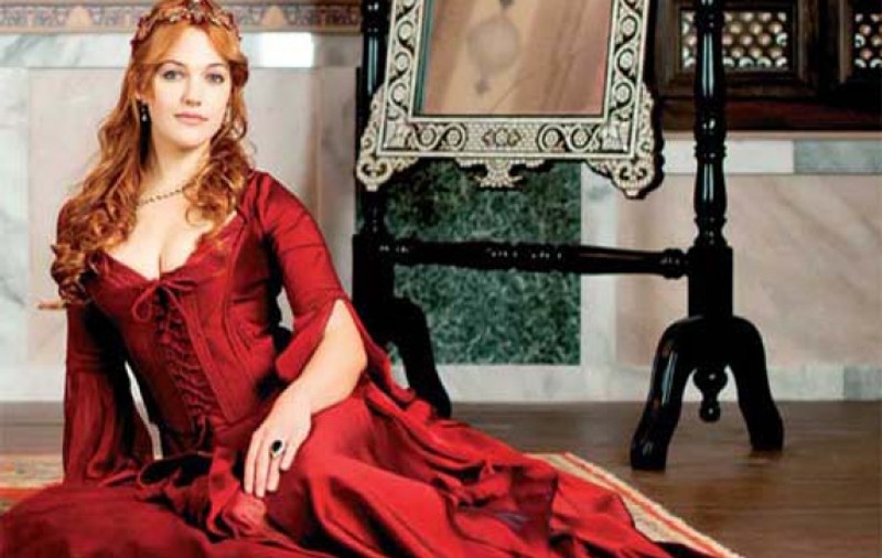 Iată cum arată VIITORUL SOŢ al lui Meryem Uzerli, sultana Hurrem din "Suleyman Magnificul"! Foto articol