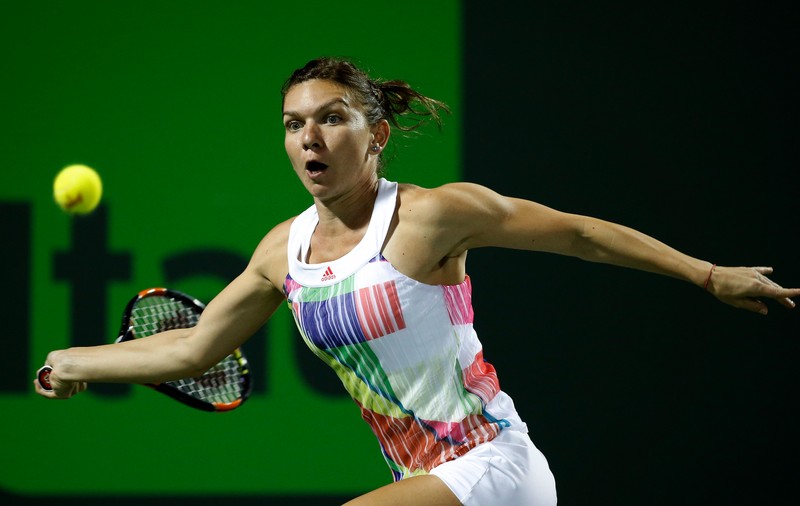Simona Halep este în turul III la Miami, dar ceva a supărat-o: ”Am făcut câteva greșeli!”. ^Cum stă în meciurile cu viitoarea adversară, Julia Georges