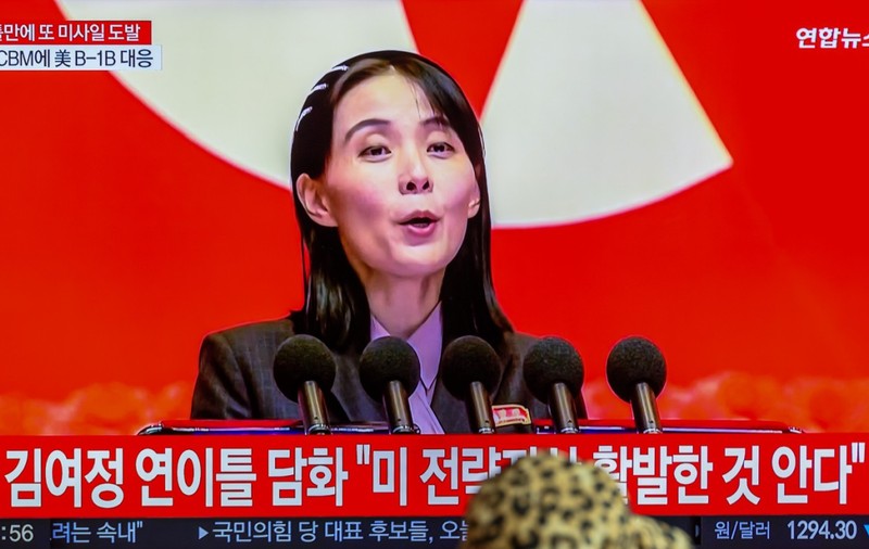 Sora lui Kim Jong-un amenință cu represalii din cauza sosirii unui portavion american în zonă