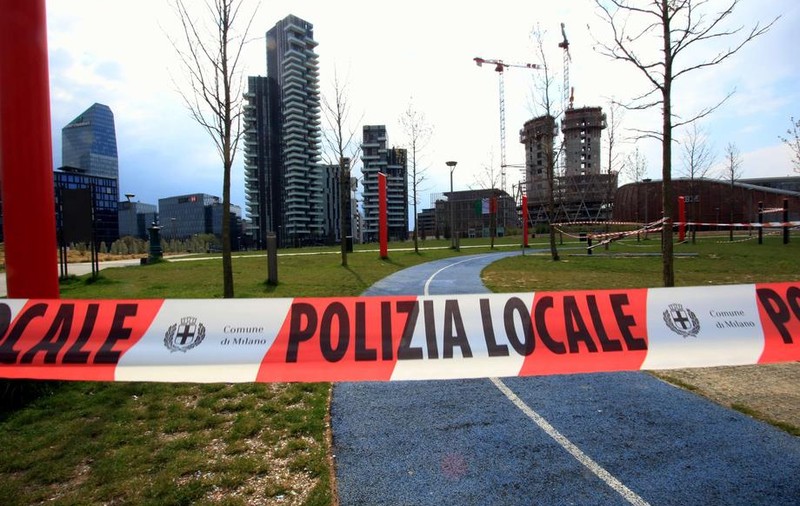 Italienii cer Guvernului să permită copiilor să petreacă o oră pe zi în aer liber