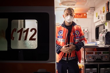 Daniel Mocanu, asistent pe ambulanță | Foto: Eli Driu