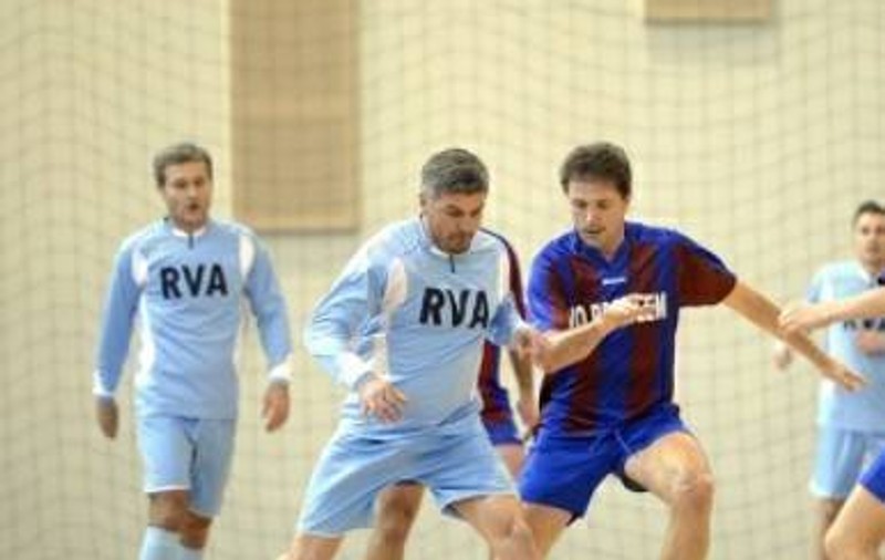 Hagi, Gică Popescu, Răzvan Marin, Buga sau Nicoliță vin la Turneul Vedetelor de la Brașov