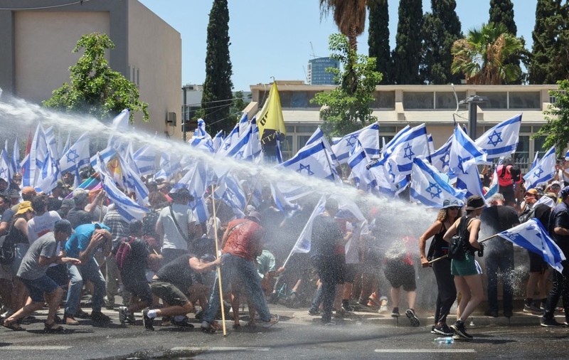 Noi proteste în Israel, după ce Parlamentul a aprobat în primă lectură proiectul de lege prin care sunt limitate puterile Curții Supreme