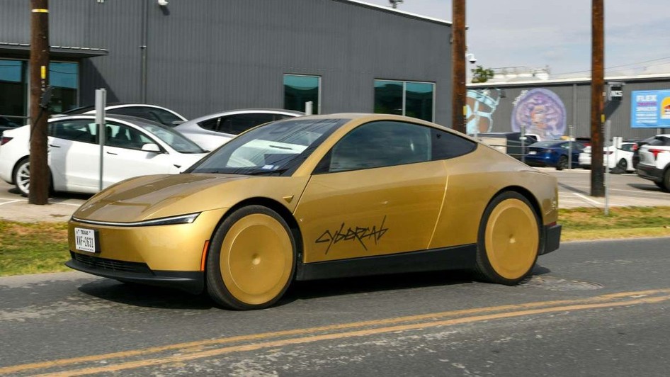 Tesla Cybercab și-a început oficial cursele cu pasageri în Austin, Texas.