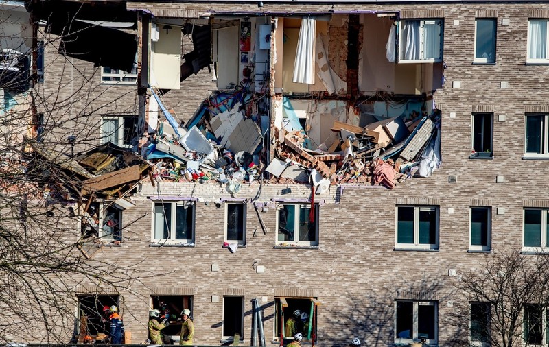 Trei morți găsiți printre dărâmături, după explozia puternică dintr-un bloc, în Belgia
