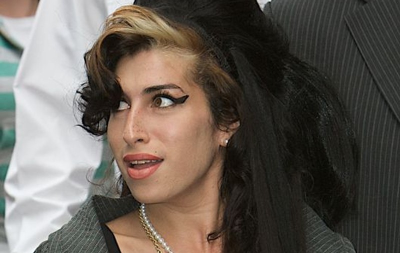 Amy Winehouse îşi va da fosta soacră în judecată