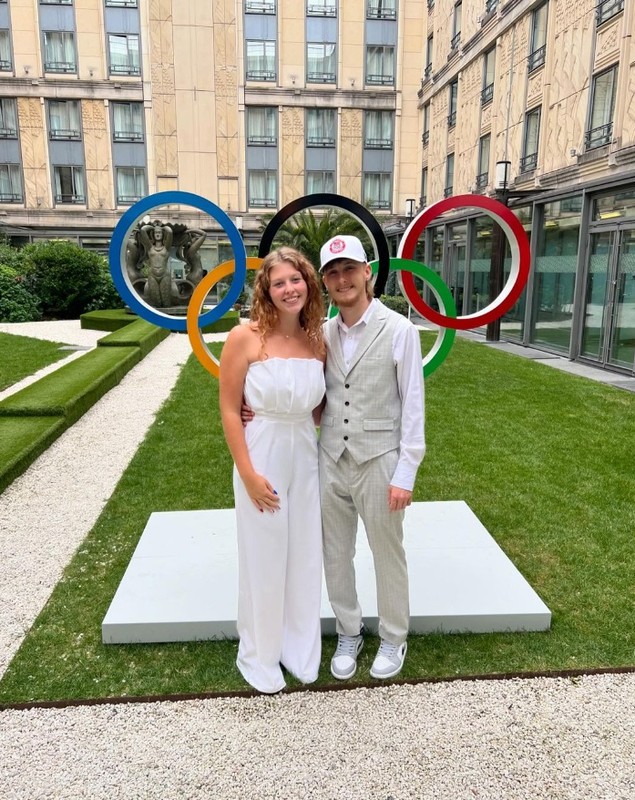 Băiatul Nadiei Comăneci a apărut cu iubita la Jocurile Olimpice de la Paris. Dylan Conner are 18 ani