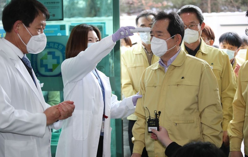 Explozie de cazuri cu coronavirus în Coreea de Sud, un focar asociat cu slujbele religioase
