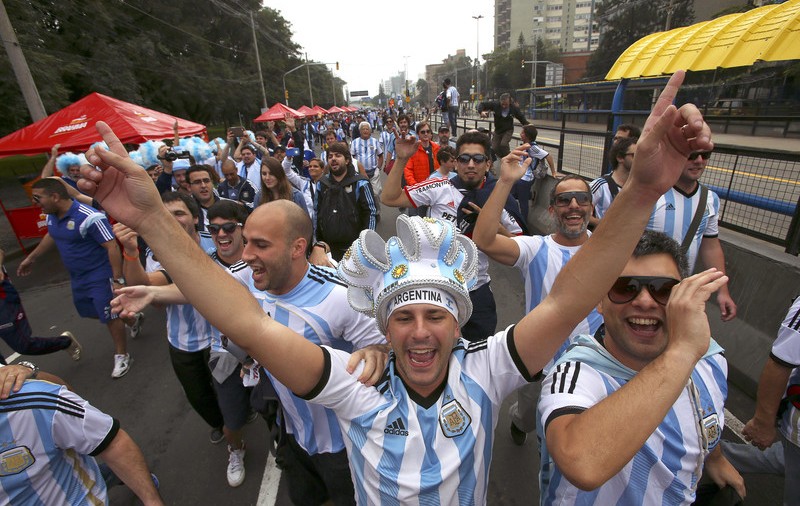 Invazie de argentinieni la Brasilia