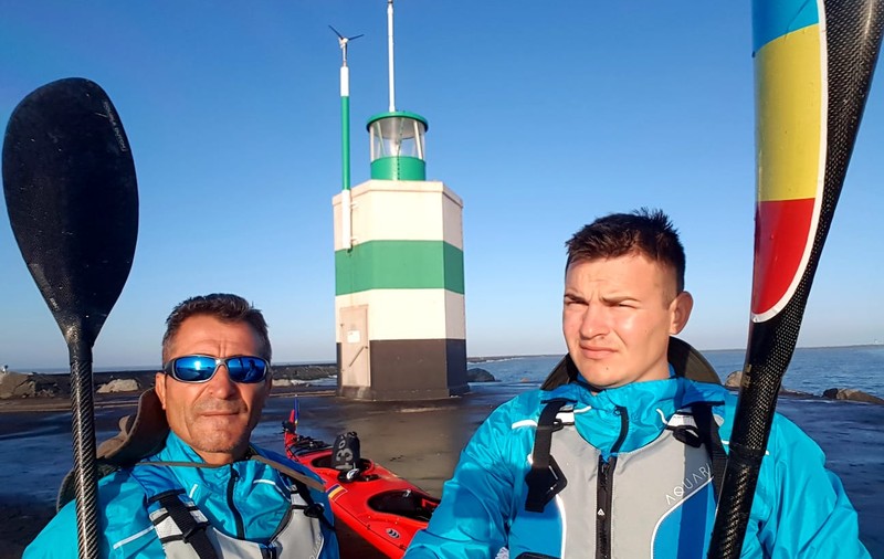 Doi români au vâslit de la Marea Nordului până la Marea Neagră. Au străbătut cu caiacul 3.300 de kilometri în 45 de zile