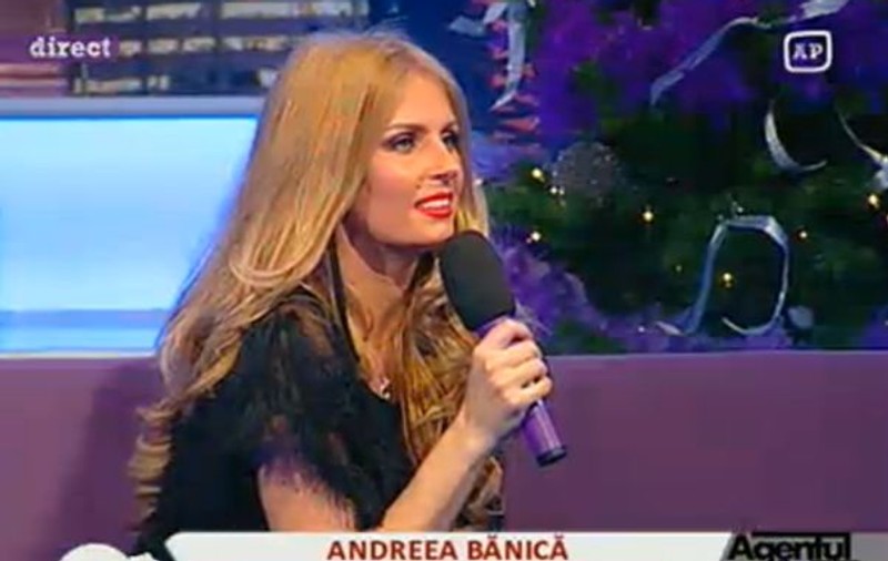 Andreea Bănică suferă că-și vede rar fiica: "Dacă aș putea, aș băga-o din nou în burtică și aș lua-o peste tot cu mine"