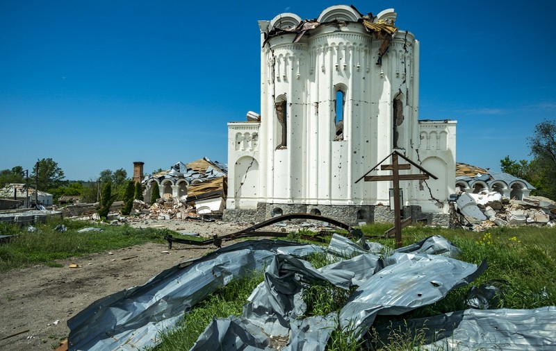 Peste 100 de biserici din Ucraina au fost distruse de bombardamente, spune Zelenski