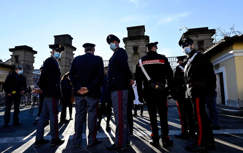 Cel mai mare proces împotriva Mafiei din ultimele decenii începe azi în Italia, într-o sală fortificată